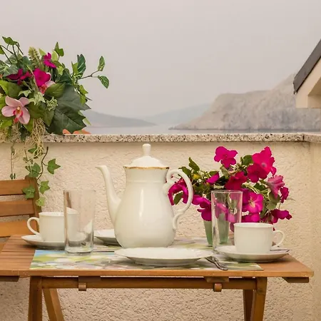 Vale In Old Town Baška